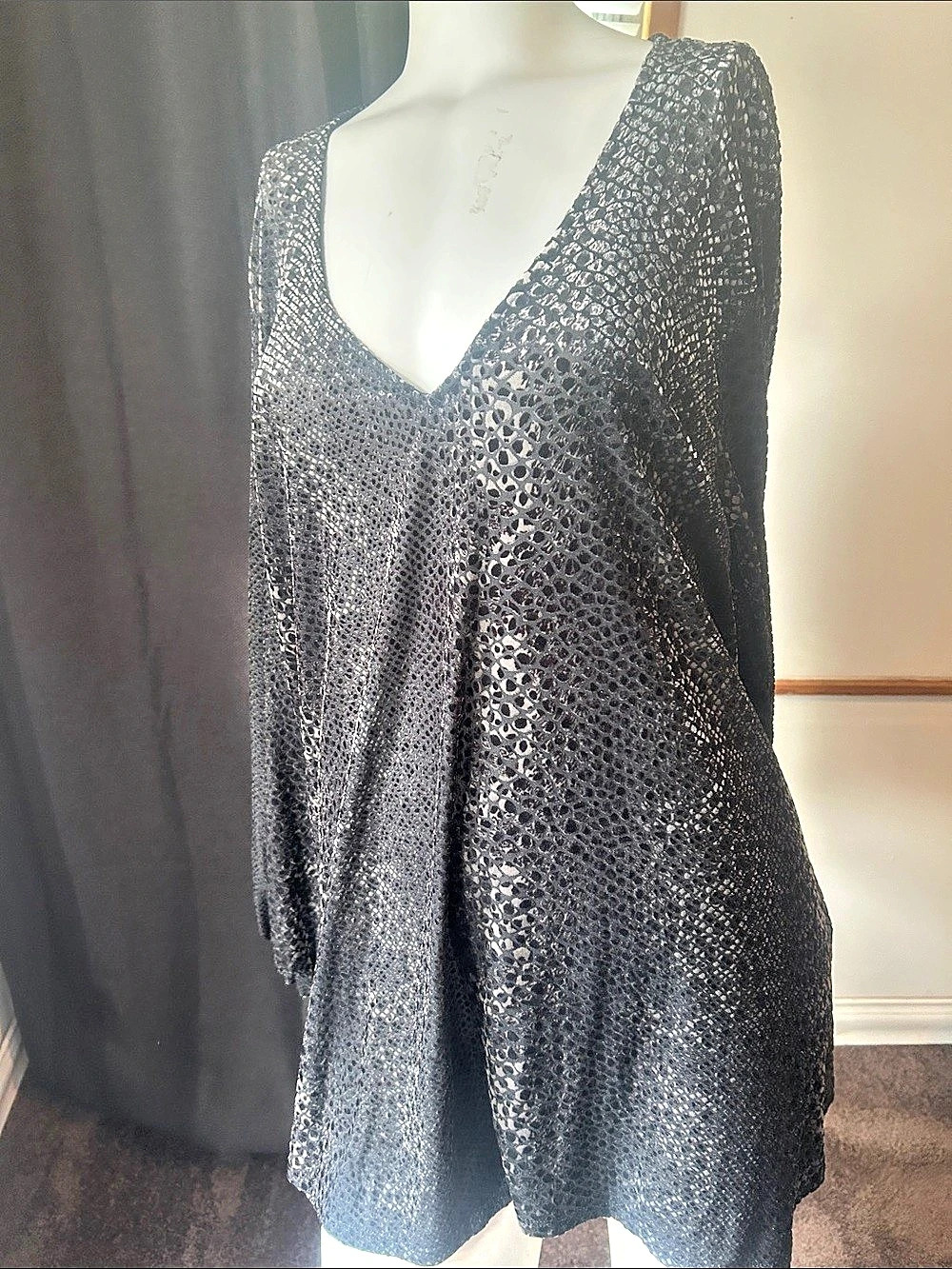 Karen Kane Animal Print V-Neck Tunic Black